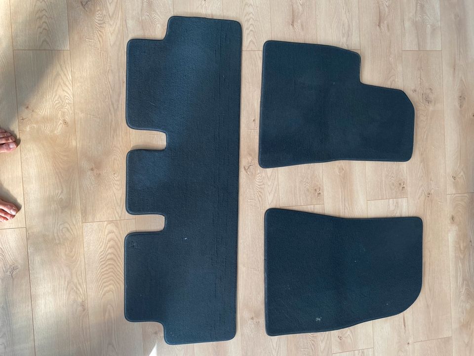Fußmatten für Tesla Model 3 Original Qualität 3-teilig Schwarz in Hoppegarten