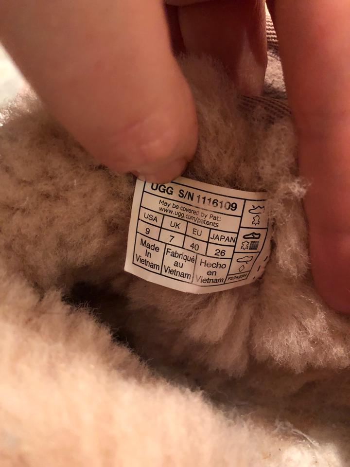 UGG Boots rosa Classic Ultra Mini NP: 170€ Gr.40 kurz modern in Hamburg