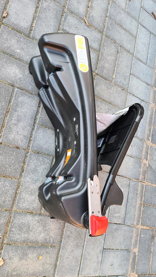 Britax Römer Baby-Safe plus SHR II mit Isofix-Base in Danndorf