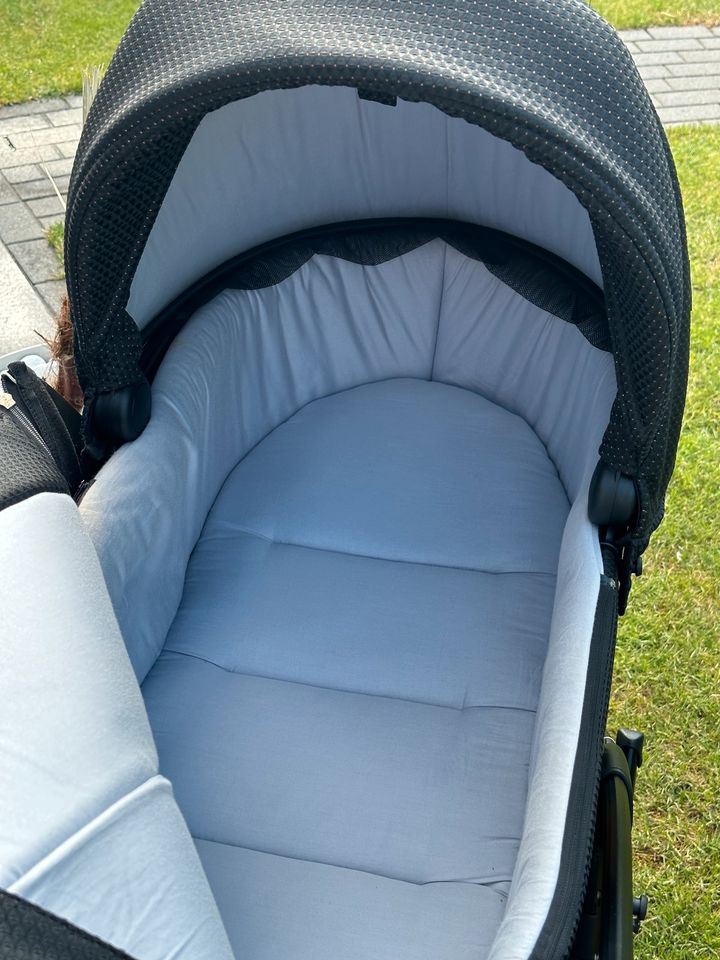 Junama Mirror Satin Kombi Kinderwagen 2 in 1 neuwertig! in Sassenberg