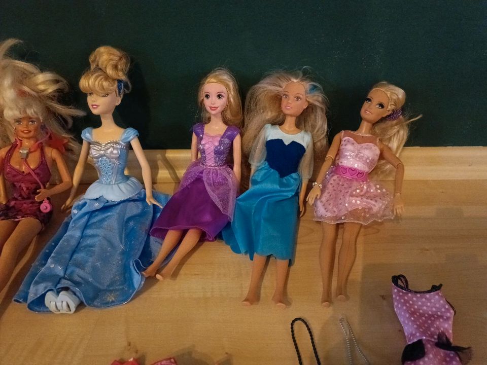Großes Barbie Set in Odenthal