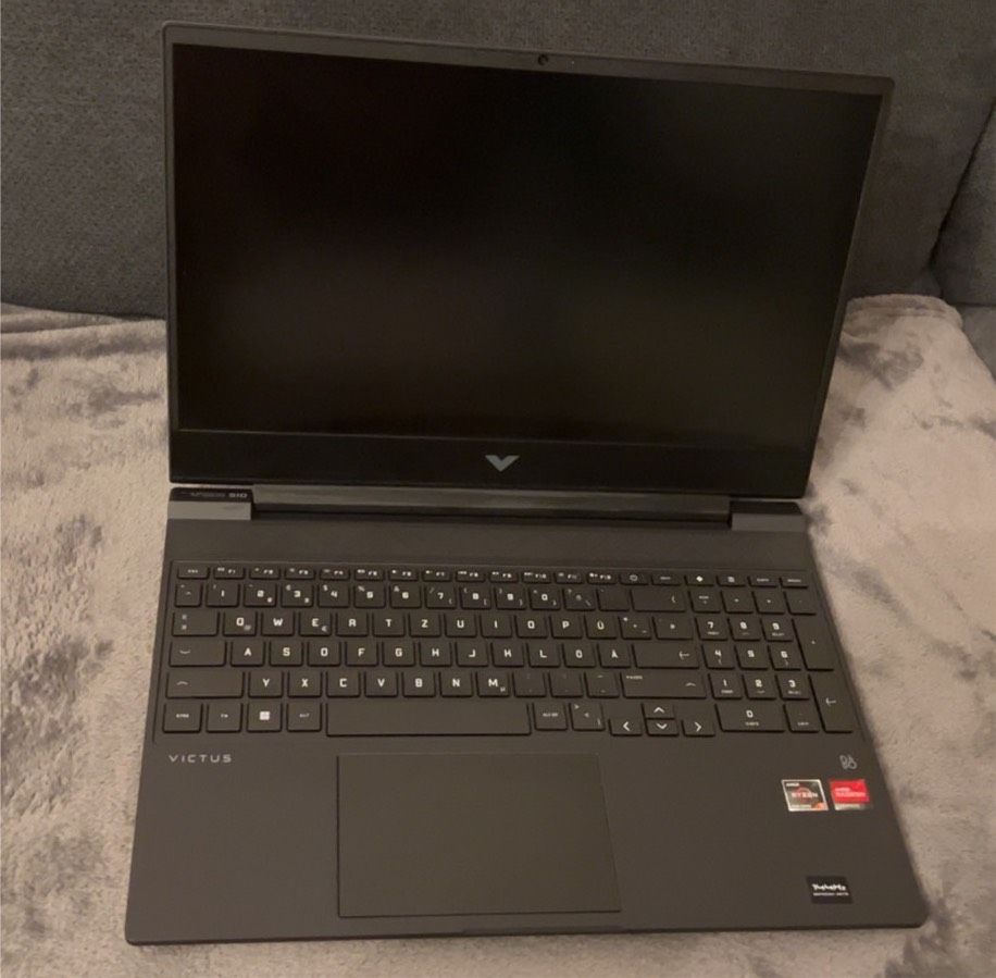 HP VICTUS 15-fb0151ng Laptop 15,6" FHD neuwertig in Stutensee