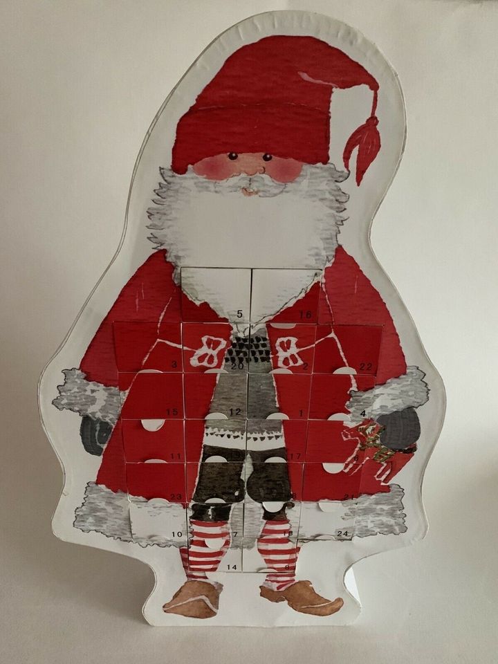 Weihnachtsmann Adventskalender aus Karton z.stellen 45 cm x 29 cm in Verl