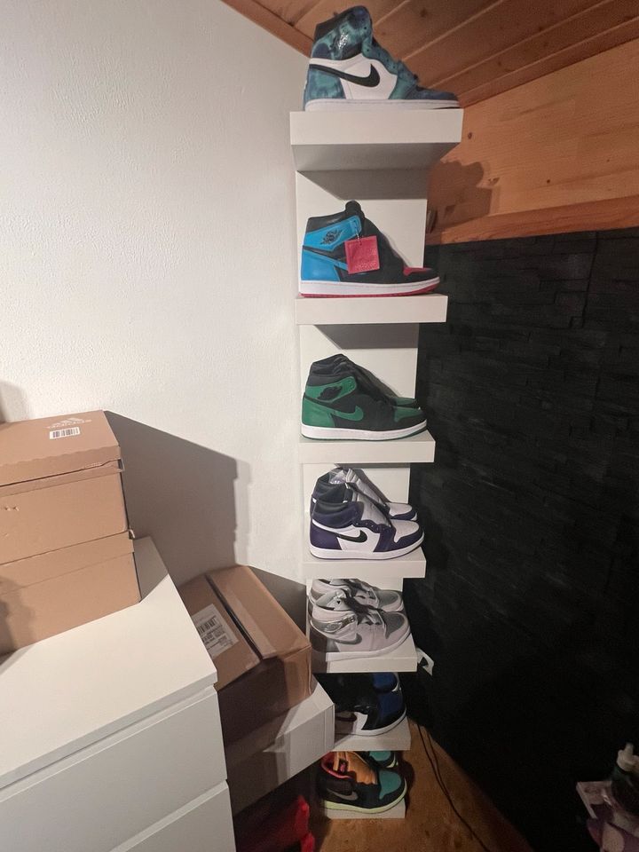 Sneaker Sammlung 43/44 Nike Air Jordan,Yeezy,Dunks etc in Wallmerod