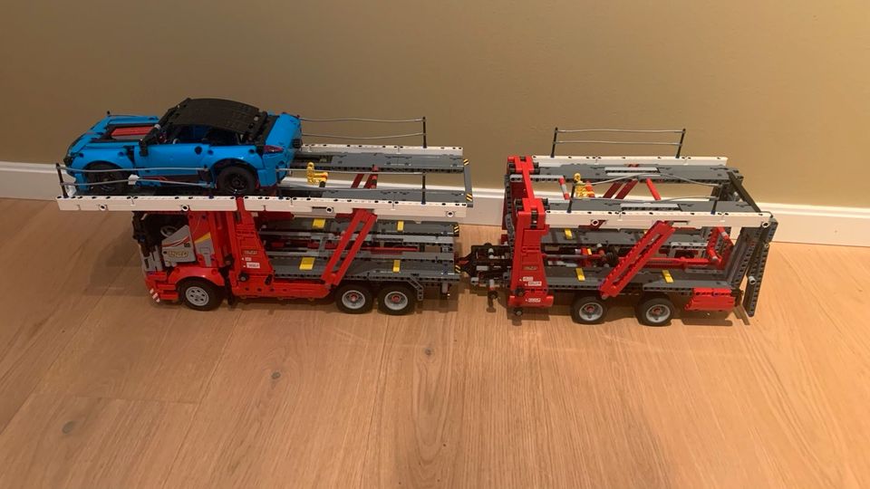 Lego 42098 Technic Autotransporter in Nürnberg (Mittelfr)