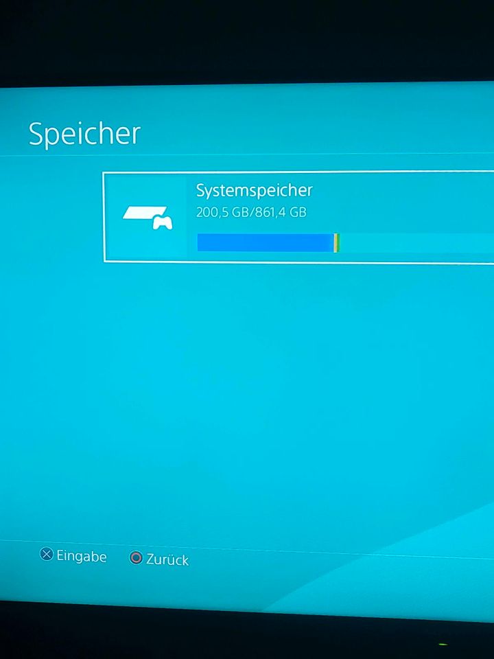 PS4 pro 1tb+ 2 Controller und  3 Spiele zum verkaufen in Stuttgart