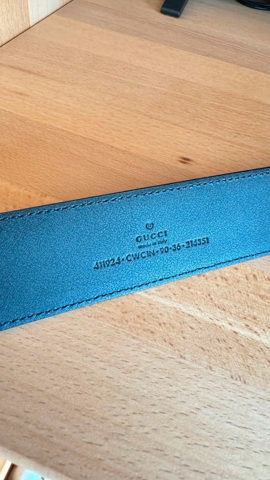 Gucci Gürtel Leder Signature NEUWERTIG Größe 90 in Essen