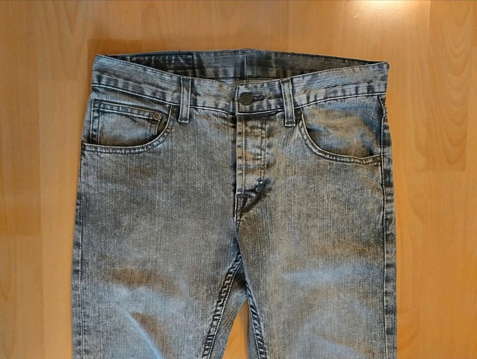 Slim Jeans Stretch Moonwashed Acid customized W29 - Top Zustand in München