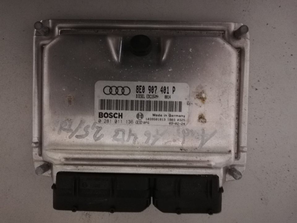 Audi A6 4B 2,5l TDI Motorsteuergerät 8E0907401P in Belm