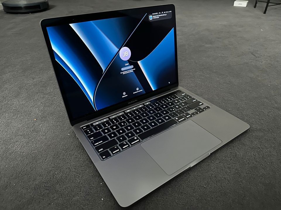 MacBook Pro 13 2020 in Lippstadt