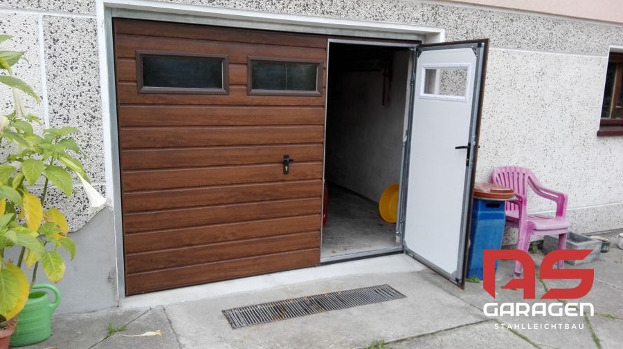 Hoftor container Garagentor haustür trapezblech rolltor schwingtor pflug Schiebetür sektionaltor hallentor gartentor gartentür garagentür doppelflügeltor tor carport hundebox in Falkenberg/Elster