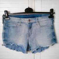 H&M Jeansshorts Denim Hotpants Jeans Shorts Hellblau S 36 Hessen - Griesheim Vorschau