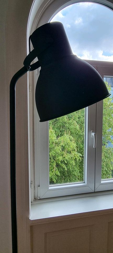 2x IKEA Stehlampe Stehleuchte schwarz anthrazit grau E27 HEKTAR in Hamburg