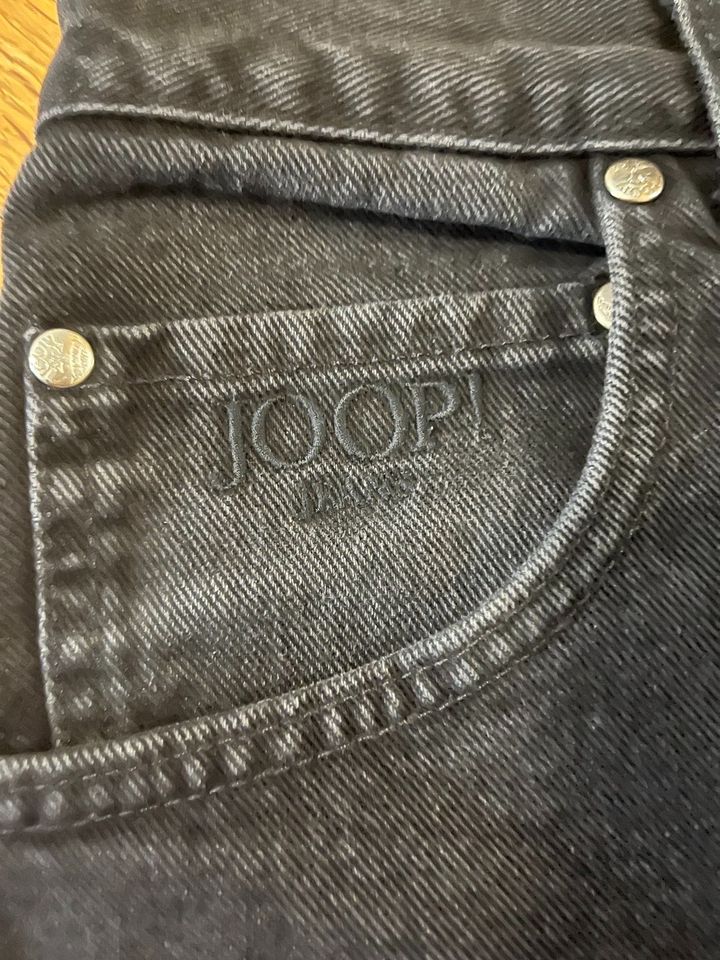 Joop! Jeans schwarz Größe 42 in Gütersloh