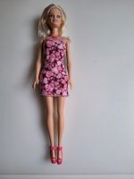 Barbie mit Kleid Hessen - Mainhausen Vorschau