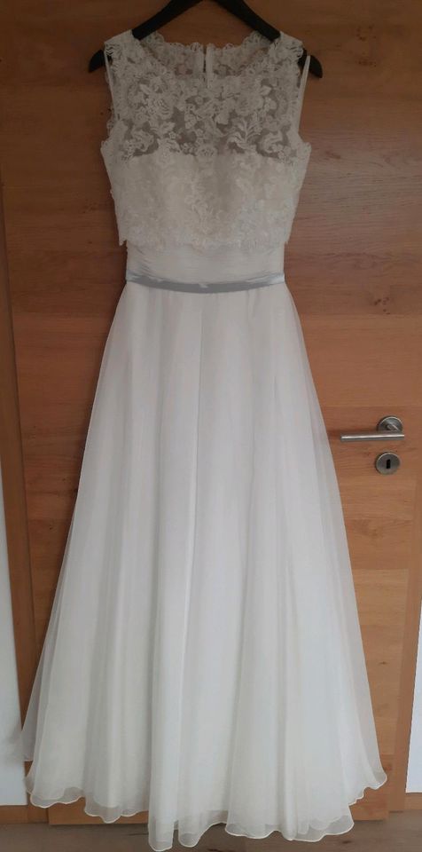 Brautkleid Hochzeitskleid Gr. 36/38 A-Linie ivory Spitze Schleier in Tittling