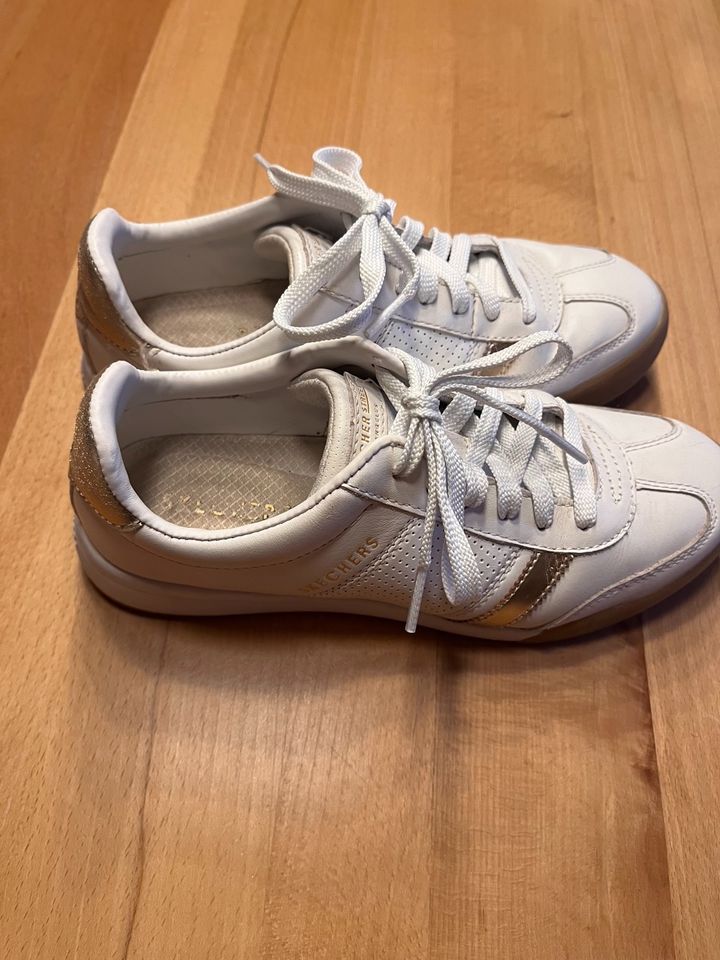 Sneaker Skechers weiß gold Mädchen Gr.36 in Witzenhausen