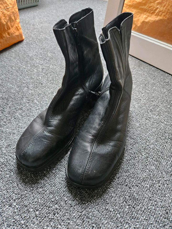 Stiefelette Rieker Leder Gr.42 in Süsel