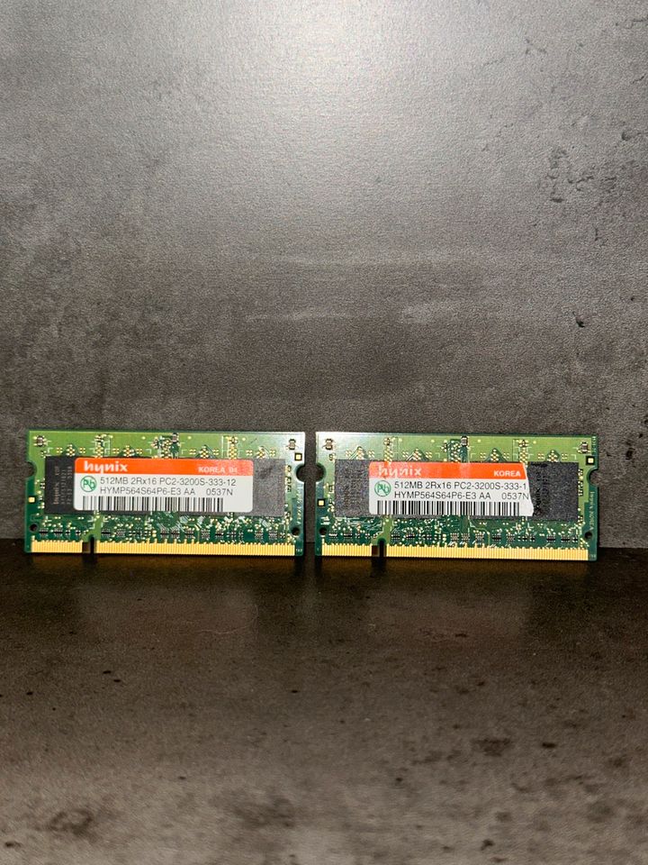 2x Laptop Arbeitsspeicher 512MB PC2-3200S-333-12 in Magdeburg