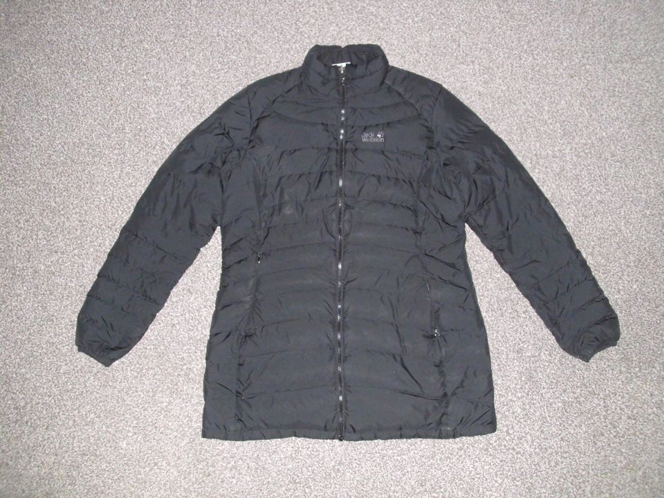 schwarze JACK WOLFSKIN Stepplongjacke mit Echtdaunen in Gr.XL in Wolfsburg