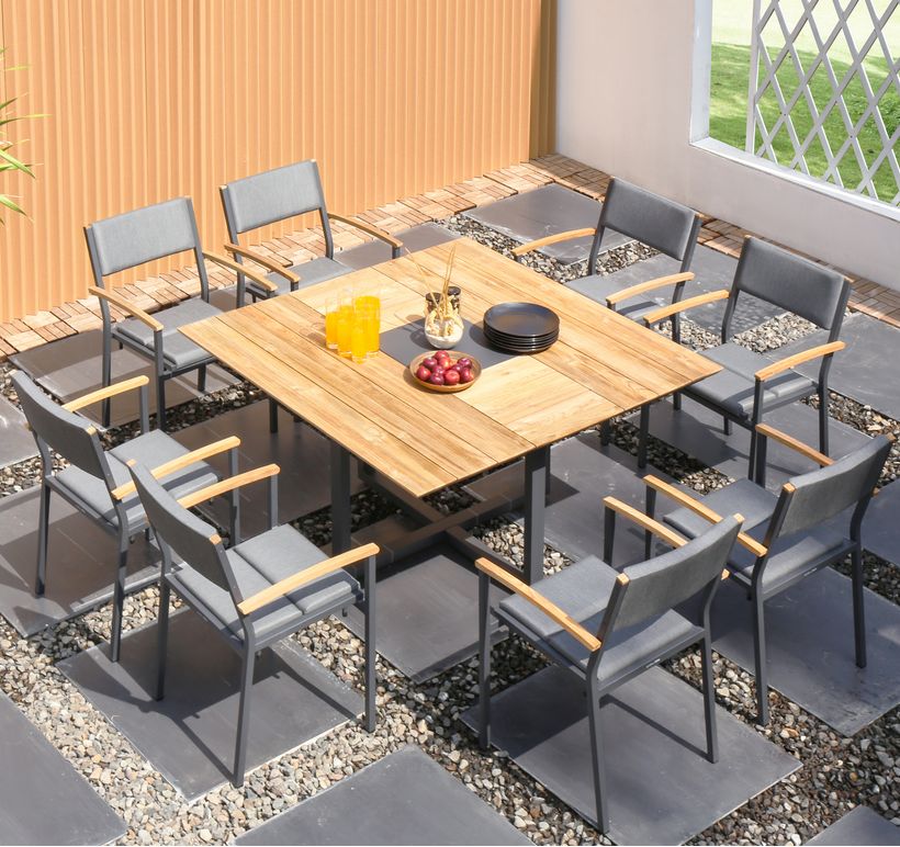 Zebra Quadux Alu Set / Tisch und 8 Stühle in Oldenburg