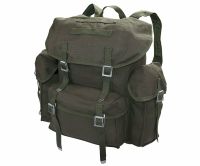 BW Rucksack oliv , schwarz , flecktarn 40 Liter Niedersachsen - Delmenhorst Vorschau