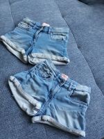 2 kurze Mädchenhosen/Jeans Gr. 140+152 Zwillinge Neuwertig Nordrhein-Westfalen - Herne Vorschau