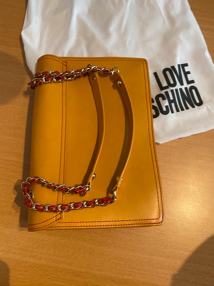 Love Moschino Handtasche in Duisburg