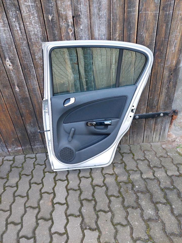Tür hinten rechts Opel Corsa d in Breitengüßbach