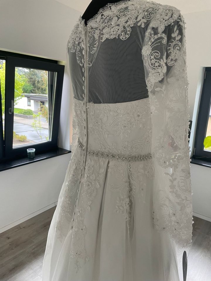 Neu!!! Brautkleid Hochzeitskleid Kleid Standesamt Gr.38/40 weiß in Hamburg