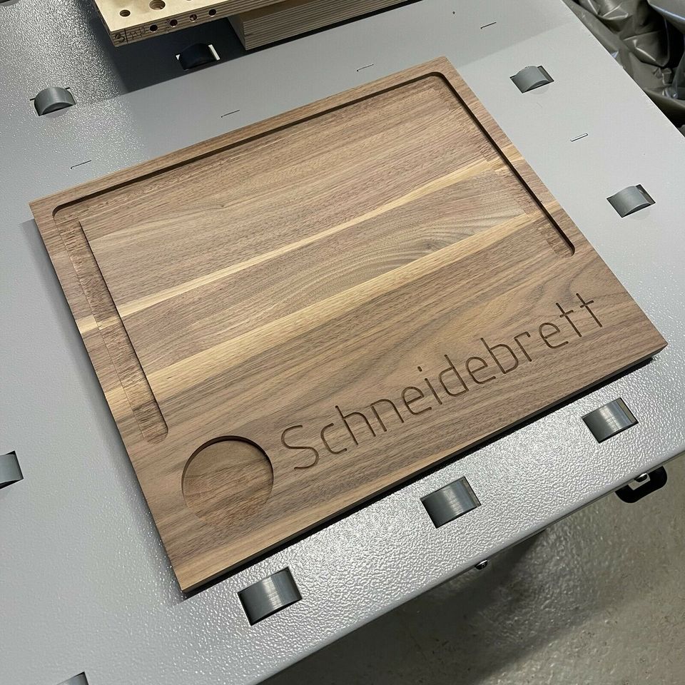 CNC Arbeiten Fräsen Bohren Ausschnitte Holz Platten 3D Objekte in Nittendorf 