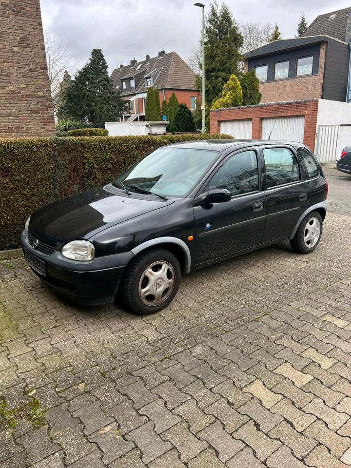 Opel Corsa in Baesweiler