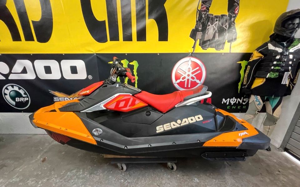 Seadoo Spark 2Up Trixx Sea Doo Ew2019 Jetski 54Std Jet Ski 1Hd in Koblenz