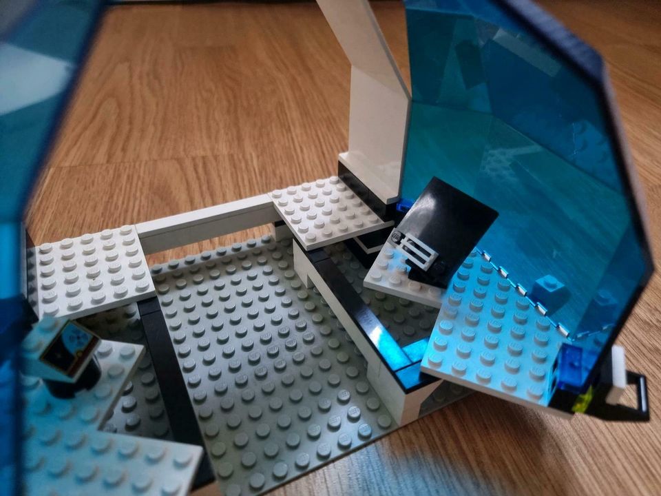 LEGO 6958 Space Exploriens Android Base in Weißenfels