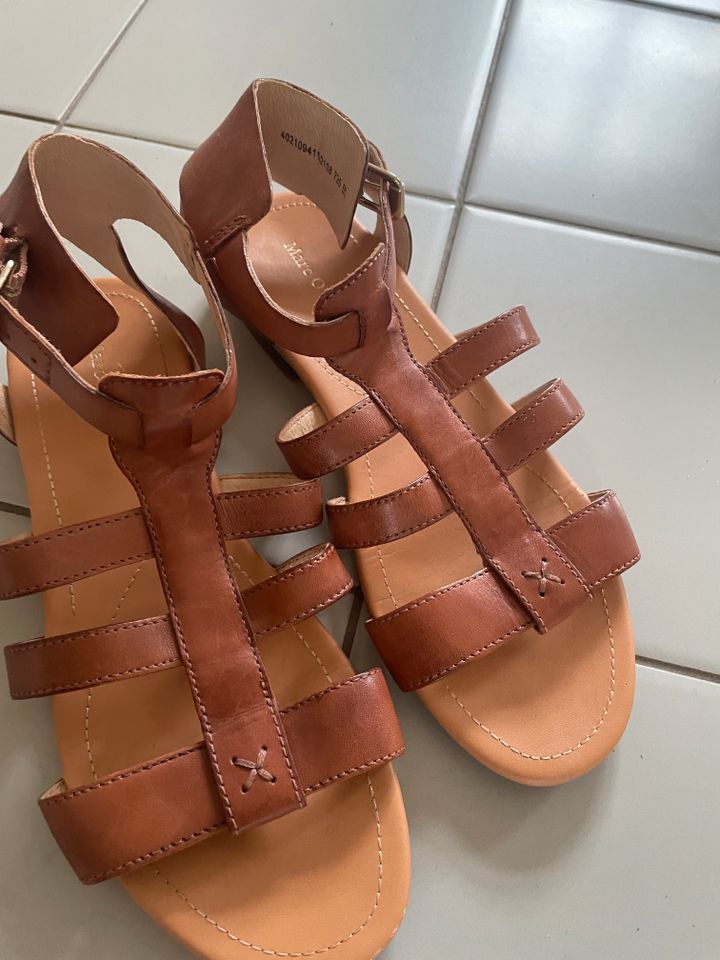 Marc O` Polo, Sandalen, Römersandalen, Gr. 38,5 cognac, wie neu in Kiel