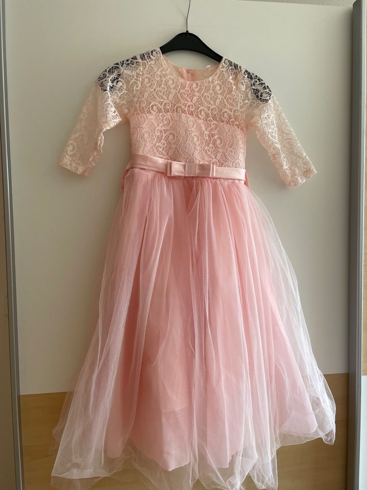 Kinder Kleid Prinzessinen Kleid in Rosa Größe 130 in Bremen