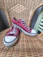 39 weinrote Converse ALL STARS Sneaker / Turnschuhe Friedrichshain-Kreuzberg - Kreuzberg Vorschau