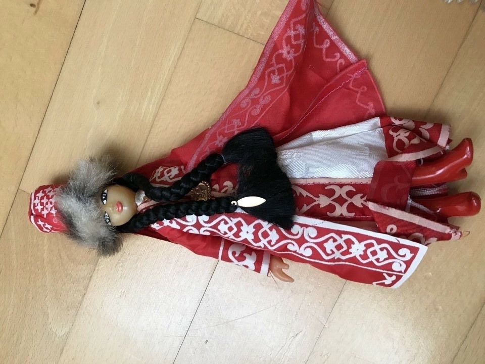 Puppe aus Kasachstan, kasachische Trachtenpuppe, Souvenir, Unikat in Hamburg