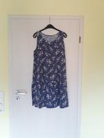 Kleid blau Blumen 48/50 neuwertig Baden-Württemberg - Pleidelsheim Vorschau