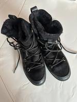 Boots Schnee Wildlederoptik H&M gefüttert Gr. 38 Fell Bochum - Bochum-Wattenscheid Vorschau