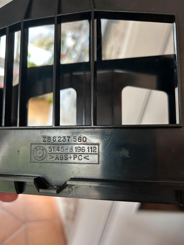 BMW e 46 Radio mit CD plus Anbauteile Mittelschacht / Konsole in Wathlingen