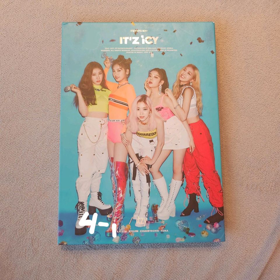 Kpop Album sale TripleS Itzy Stayc Gidle Dreamcatcher Twice Nct in Neumünster