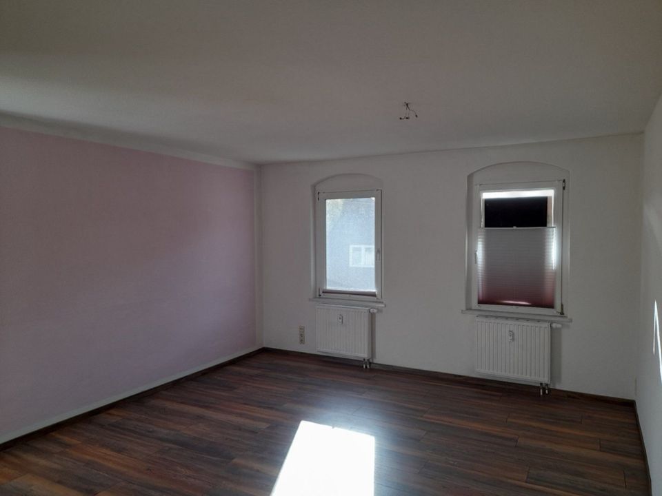 Schöne sanierte Zweiraum-Wohnung in Erdmannsdorf/Sachsen in Augustusburg