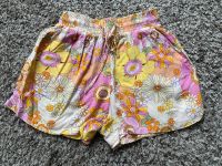 Blumiger Shorts Nordrhein-Westfalen - Bottrop Vorschau