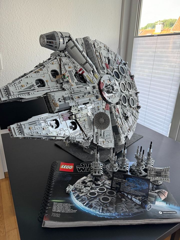 LEGO Star Wars 75192 Millennium Falcon in Merzhausen