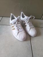 Turnschuhe Sneaker von Adidas in Größe 40 2/3 NEU Bayern - Großkarolinenfeld Vorschau