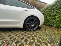 235/35 R3H3 Winterreifen / Winterräder Tesla Model 3 5/114,3 Hessen - Wiesbaden Vorschau