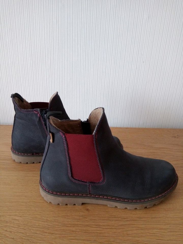 Chelsea Boots Micio Minimonster Mädchen Größe 32 dunkelblau in  Niedersachsen - Belm | Gebrauchte Kinderschuhe Größe 32 kaufen | eBay  Kleinanzeigen ist jetzt Kleinanzeigen