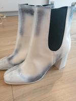 TAMARIS neu! Coole Lack Stiefeletten weiß grau used Optik Gr. 39 Nordrhein-Westfalen - Tönisvorst Vorschau