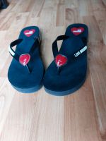 Love Moschino Sandalen 40 Riemen Flip Flops Hessen - Taunusstein Vorschau